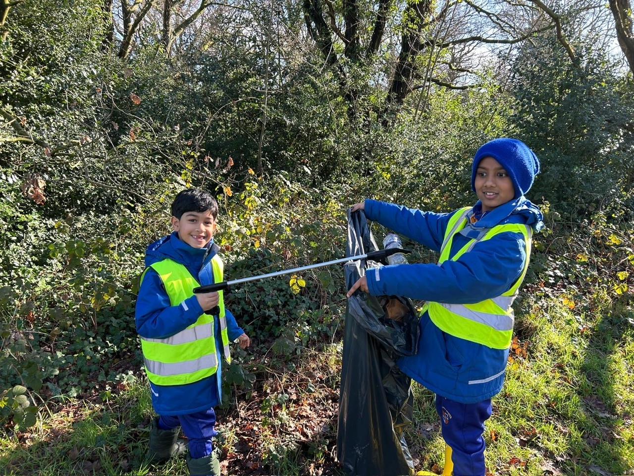 Loyola pupils litter picking